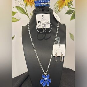 NWT Sunset Marsh Collection Blue Necklace, Bracelet and Earring Set